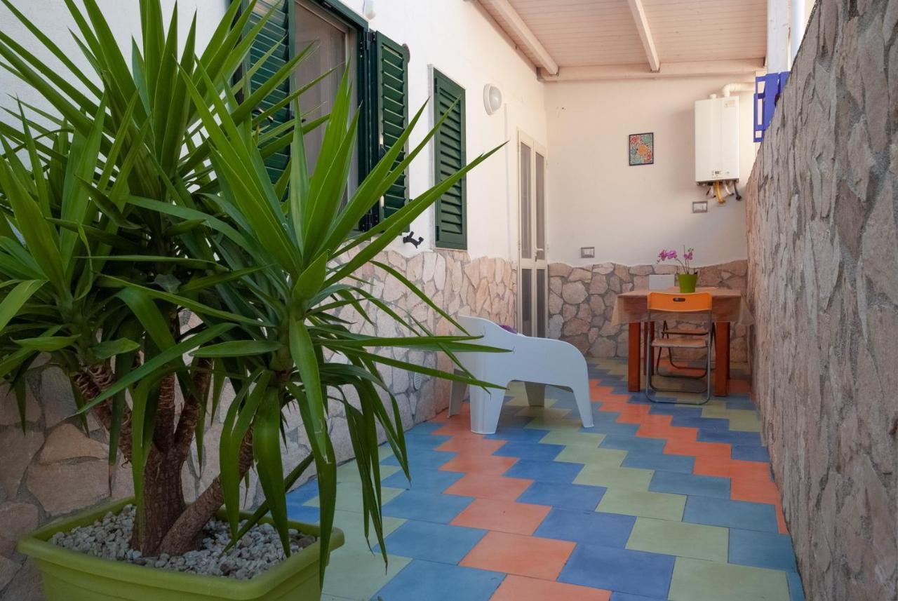 B&B Tor Di Lupo Mattinata Bagian luar foto