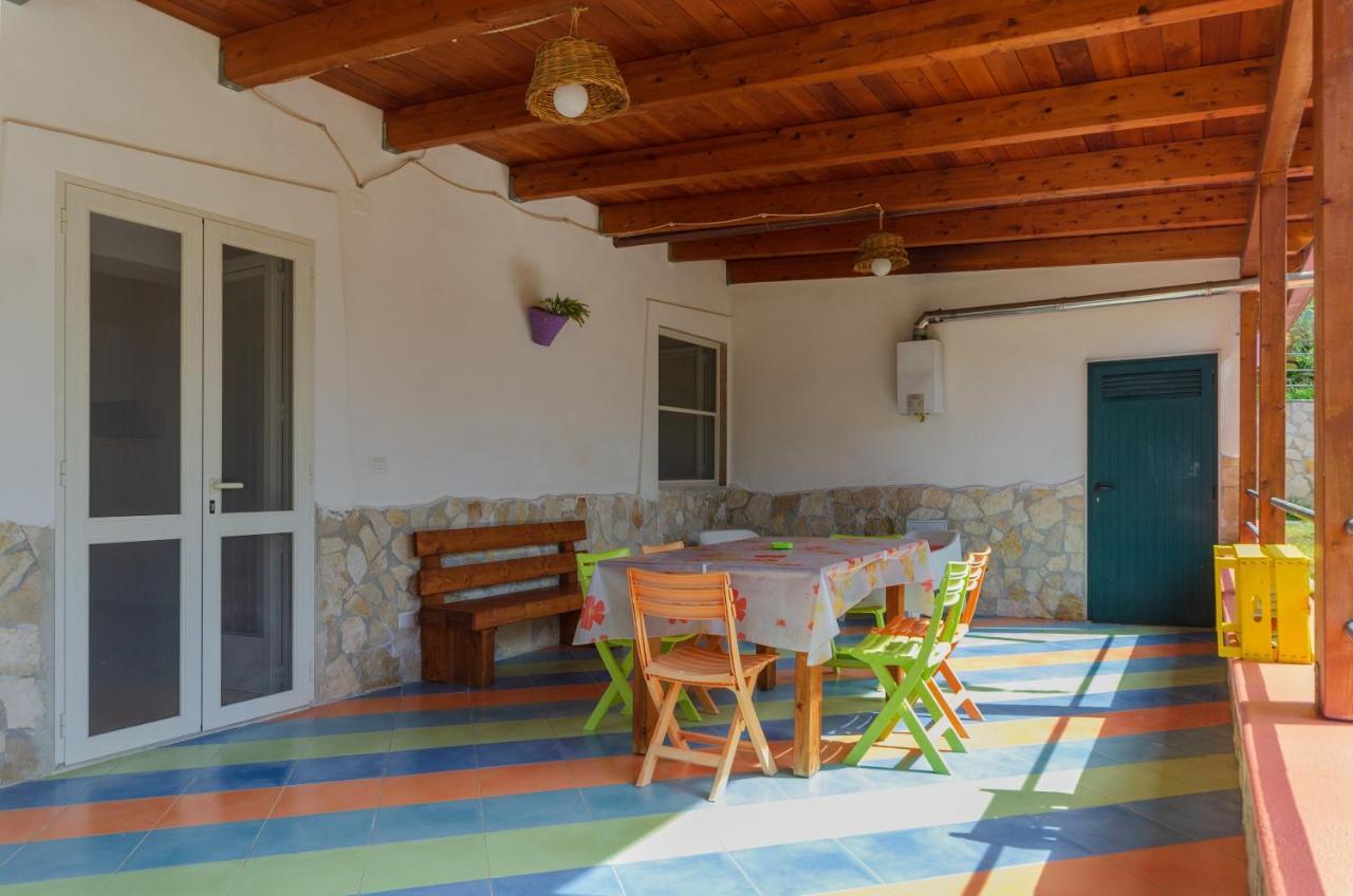 B&B Tor Di Lupo Mattinata Bagian luar foto