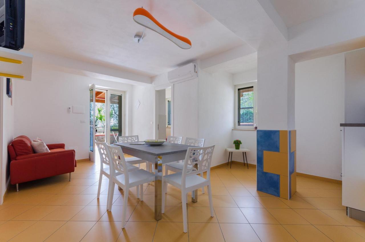 B&B Tor Di Lupo Mattinata Bagian luar foto